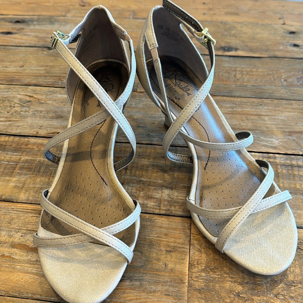 Women’s kitten heel sandals in shimmery gold